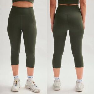 Girlfriend Collective Cropped Leggings M